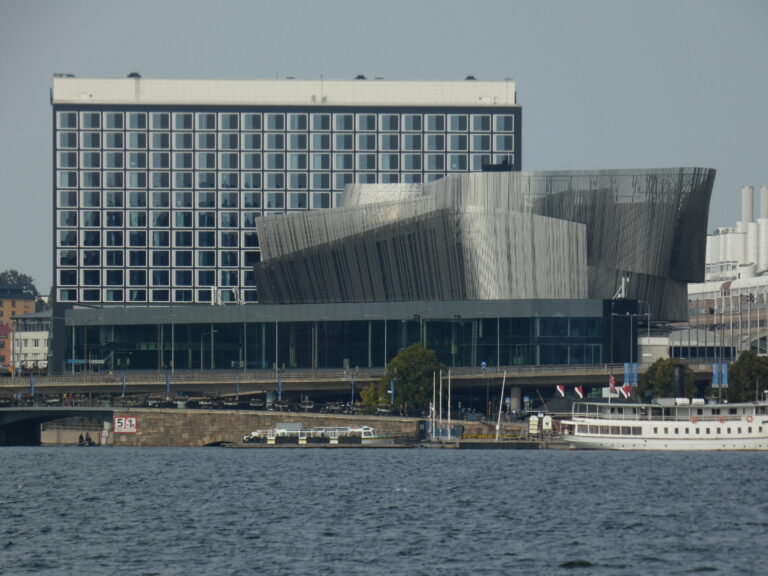 P1000841